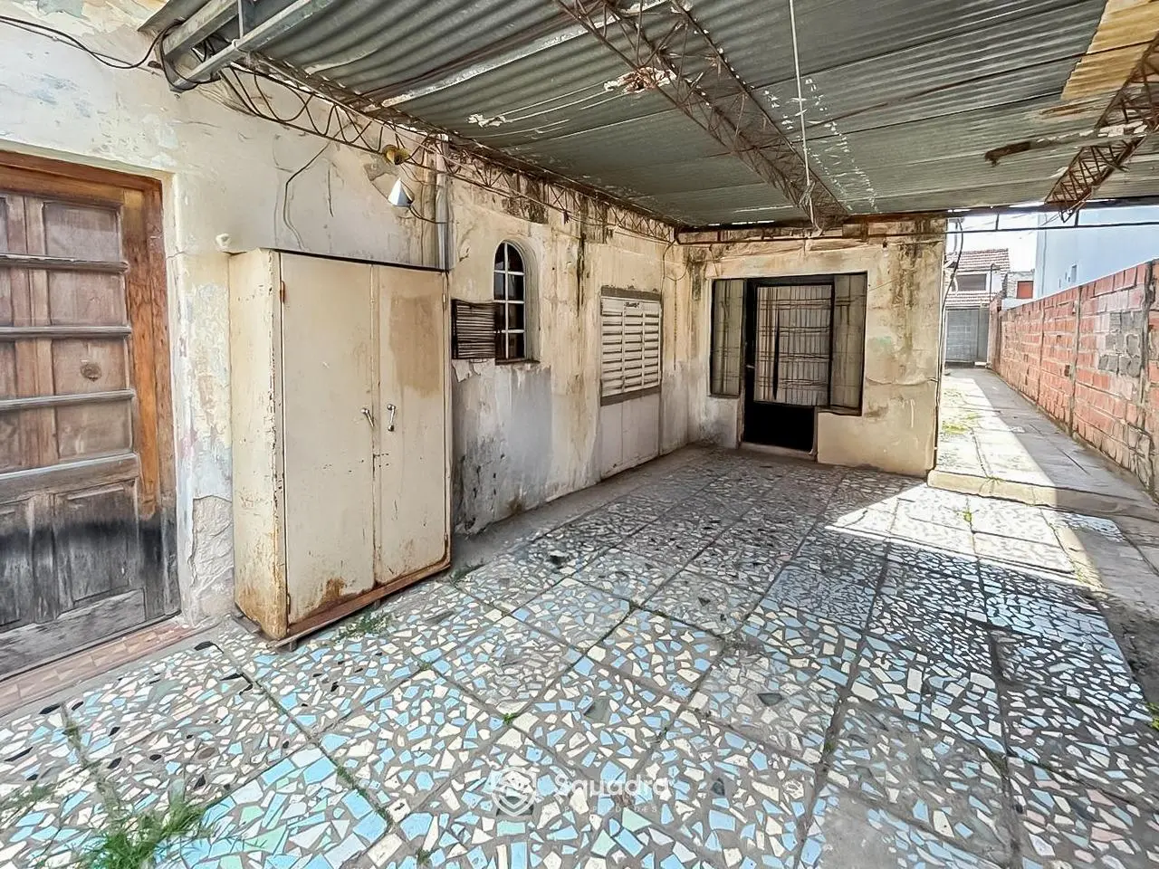 VENTA - Casa al frente a reciclar - Barrio Belgrano, Rosario. - APTA CRÉDITO. 3