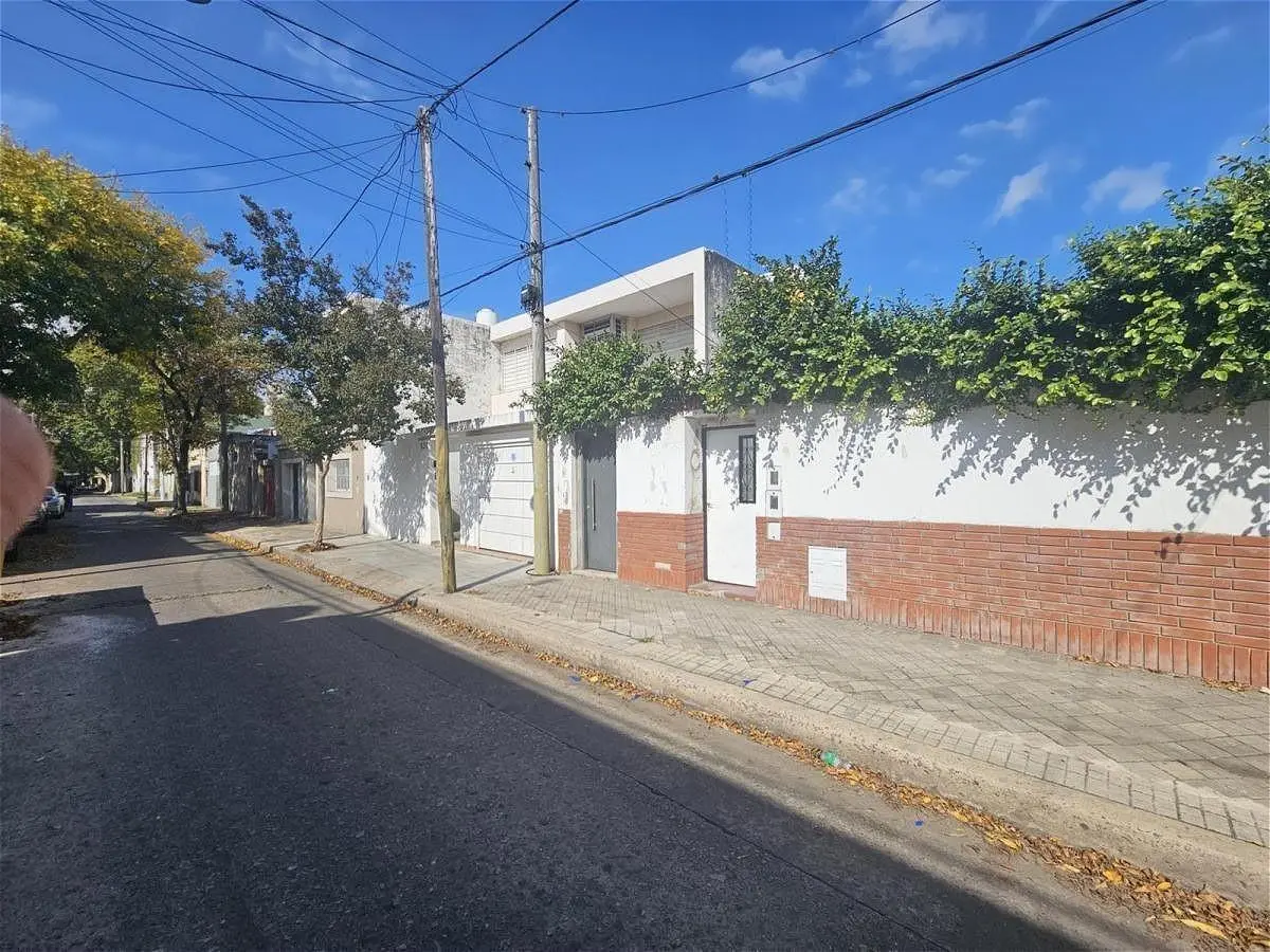 VENTA | PERMUTA  - Terreno ideal para constructora -  Barrio Refinerias, Rosario. 3