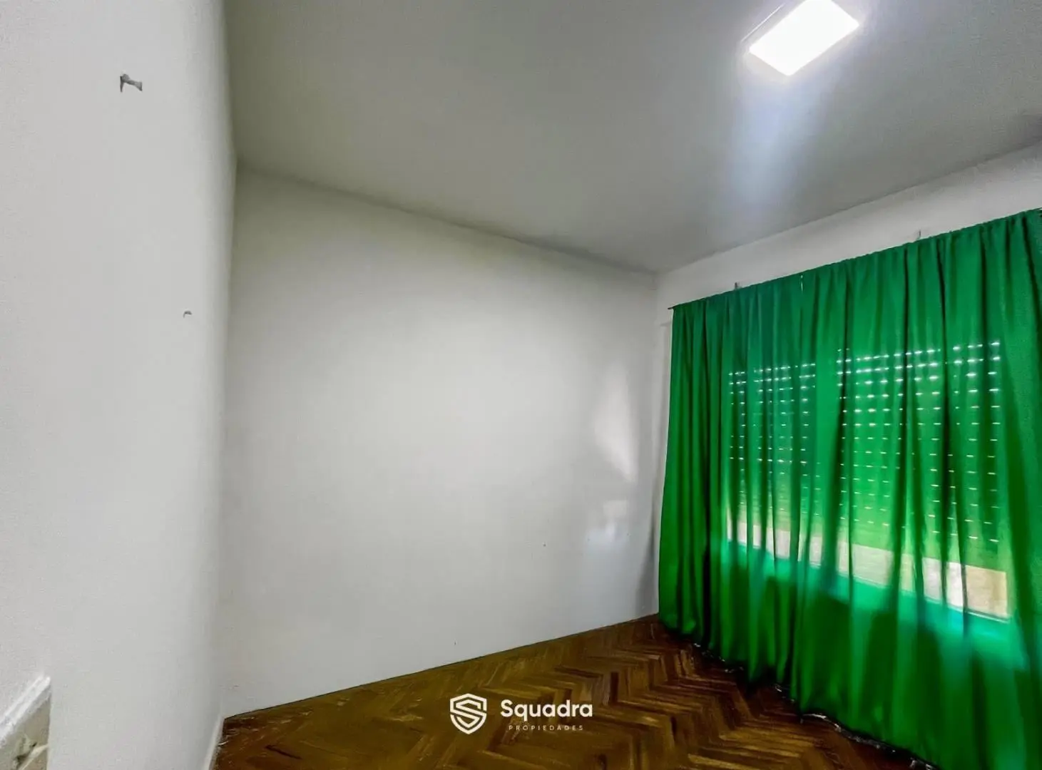 VENTA | PERMUTA - Casa de dos plantas, 3 dormitorios, jardín y pileta.Belgrano, Rosario. 4