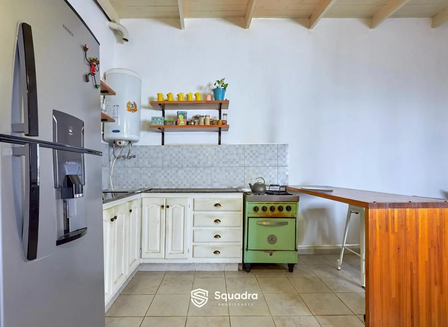 VENTA | PERMUTA - Casa de pasillo de 2 dormitorios - Barrio Arroyito - APTO CRÉDITO. 2