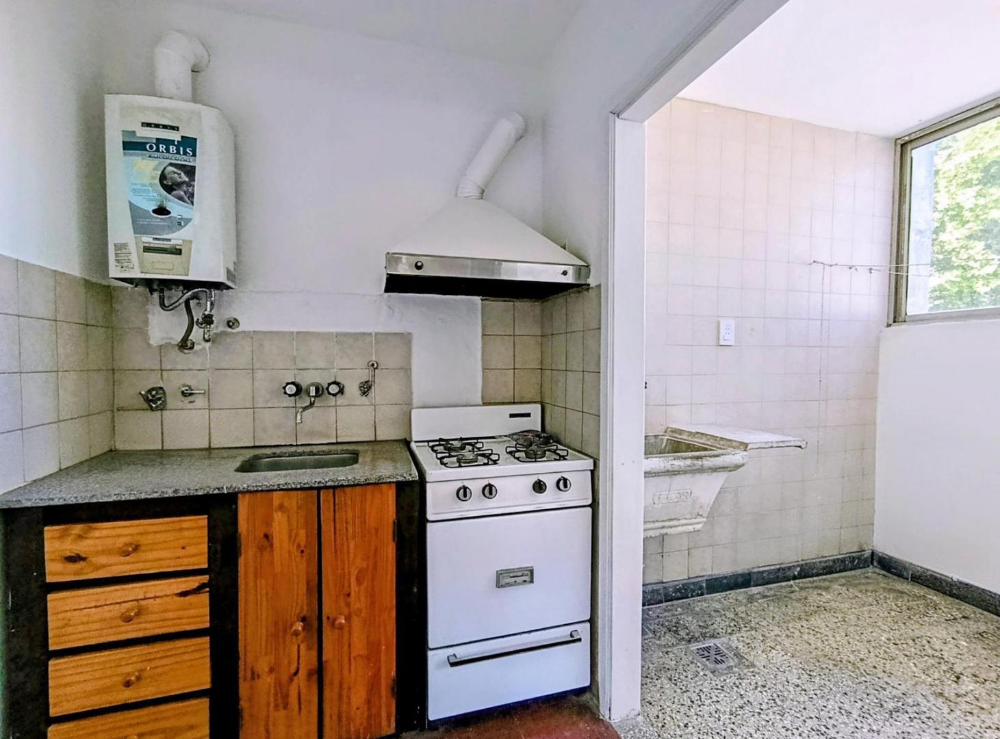 Foto de VENTA | PERMUTA - Departamento de 1 Dormitorio - Barrio Echesortu, imagen 2