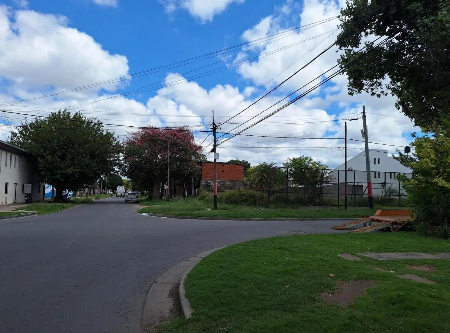 VENTA - Terreno de 943,60 m2 - Barrio Triángulo, Rosario. 2