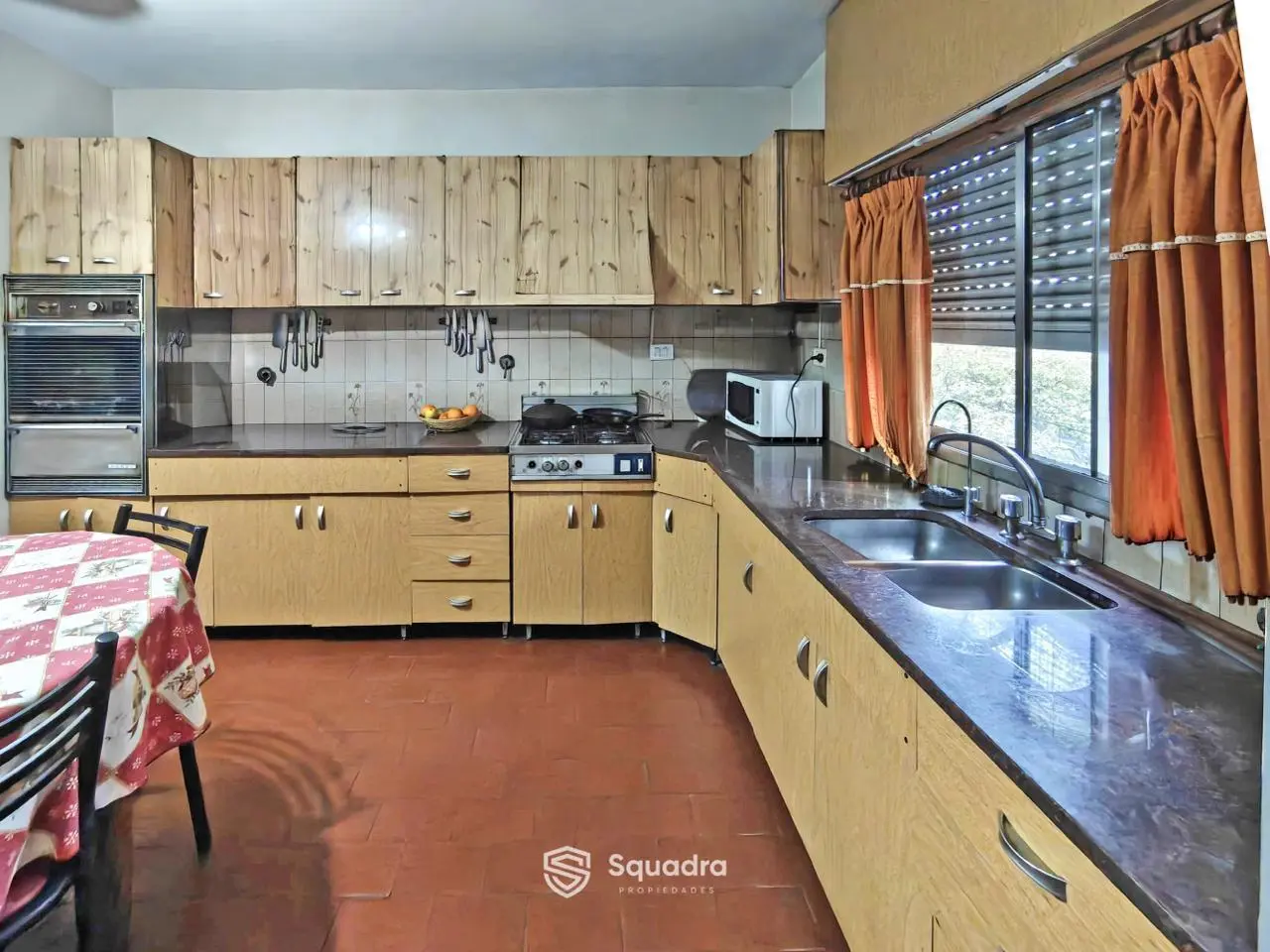 VENTA - PH 3 dormitorios, mas 3 locales y cochera - Barrio Abasto, Rosario. 5