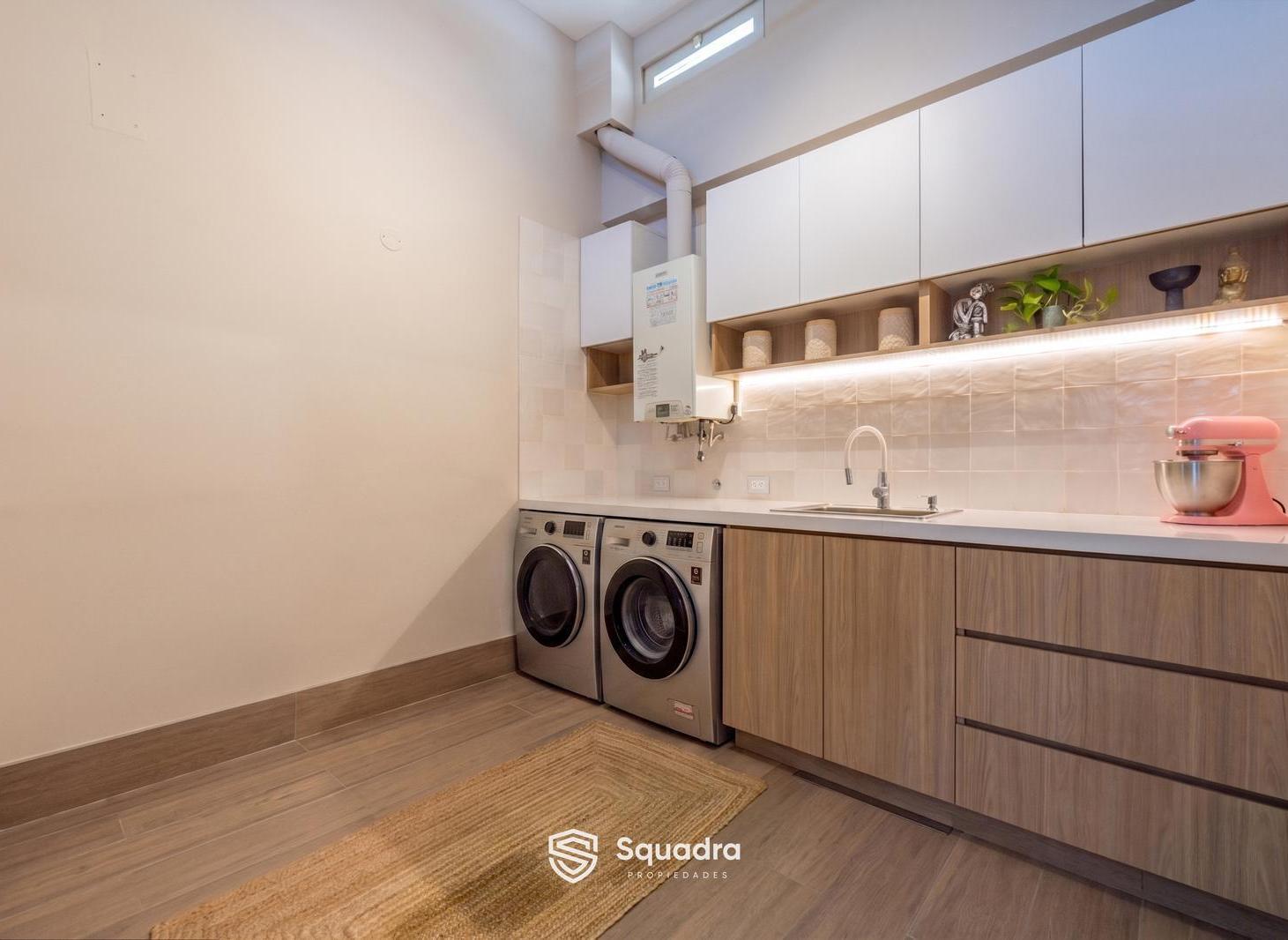 Foto de VENTA - Casa 3 dormitorios, escritorio,pileta y quincho - Fisherton, imagen 2