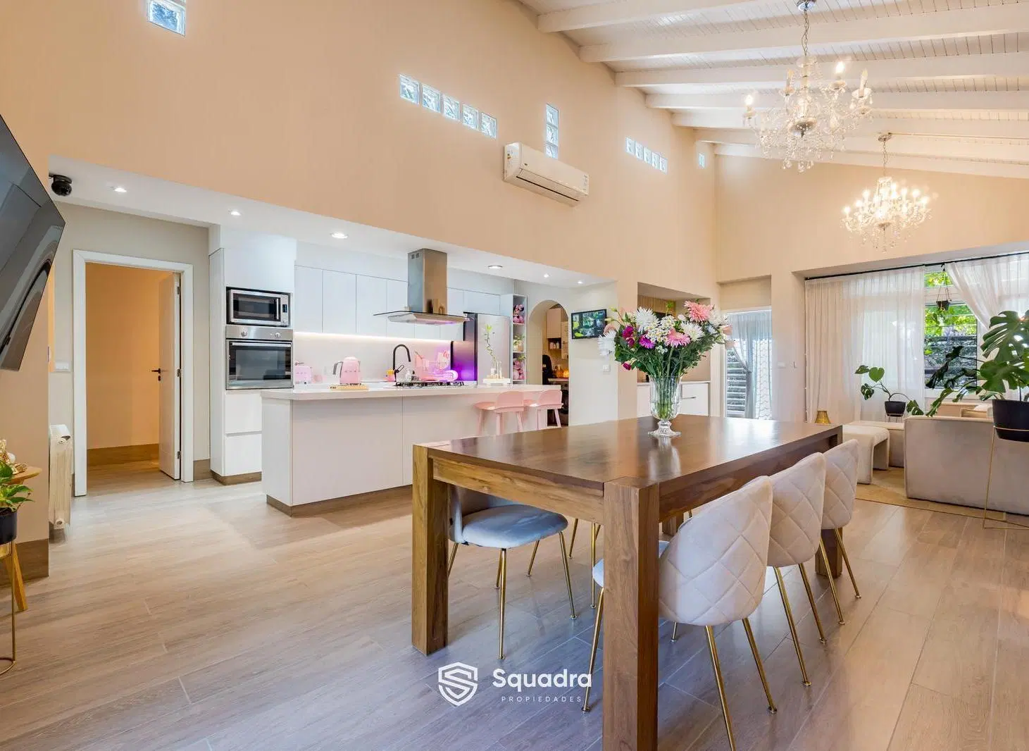 VENTA - Casa 3 dormitorios, escritorio,pileta y quincho - Fisherton, Rosario. 1