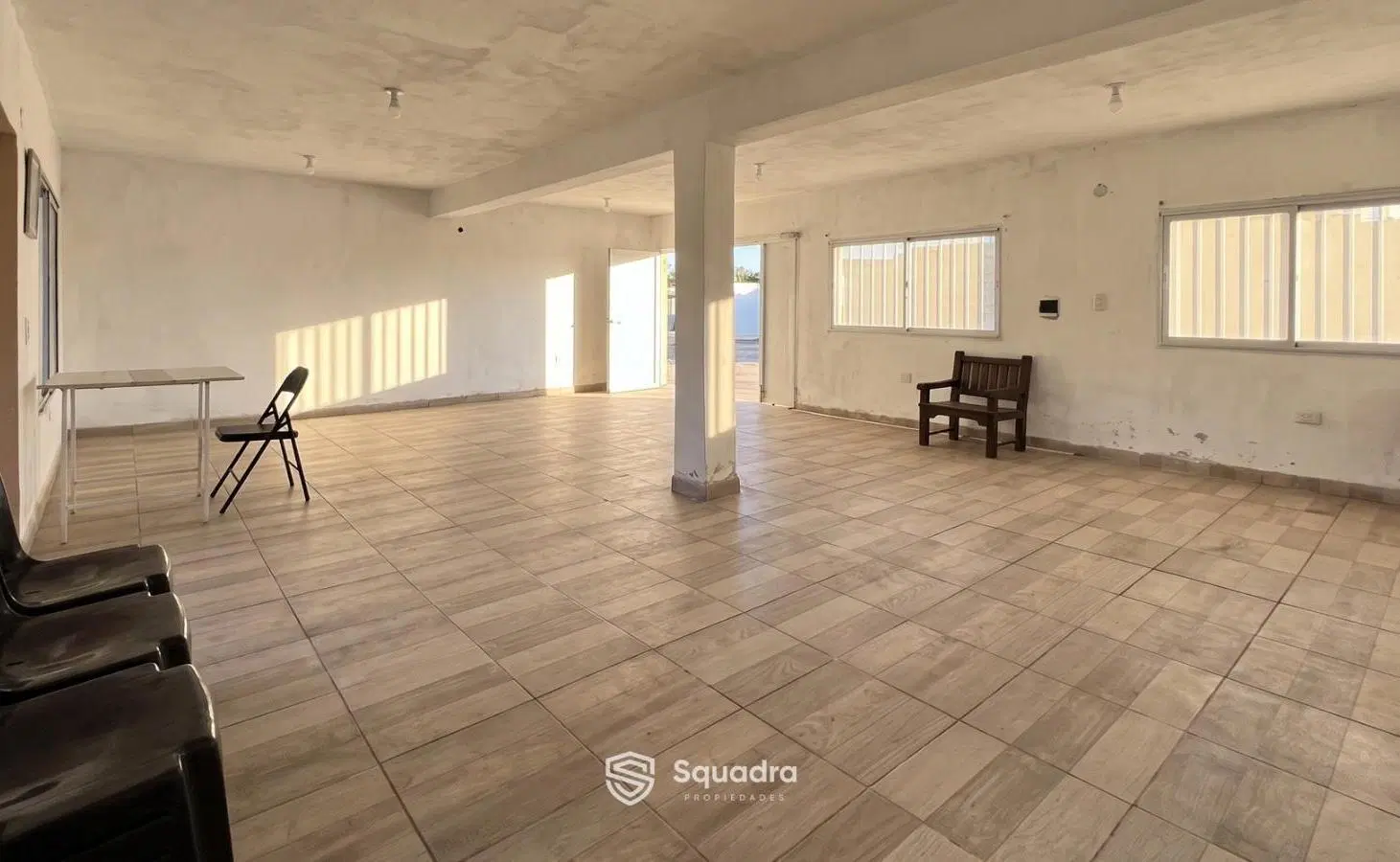 VENTA | PERMUTA - Casa de dos dormitorios en P.A. y Quincho con pileta en P.B -  Ibarlucea. 5