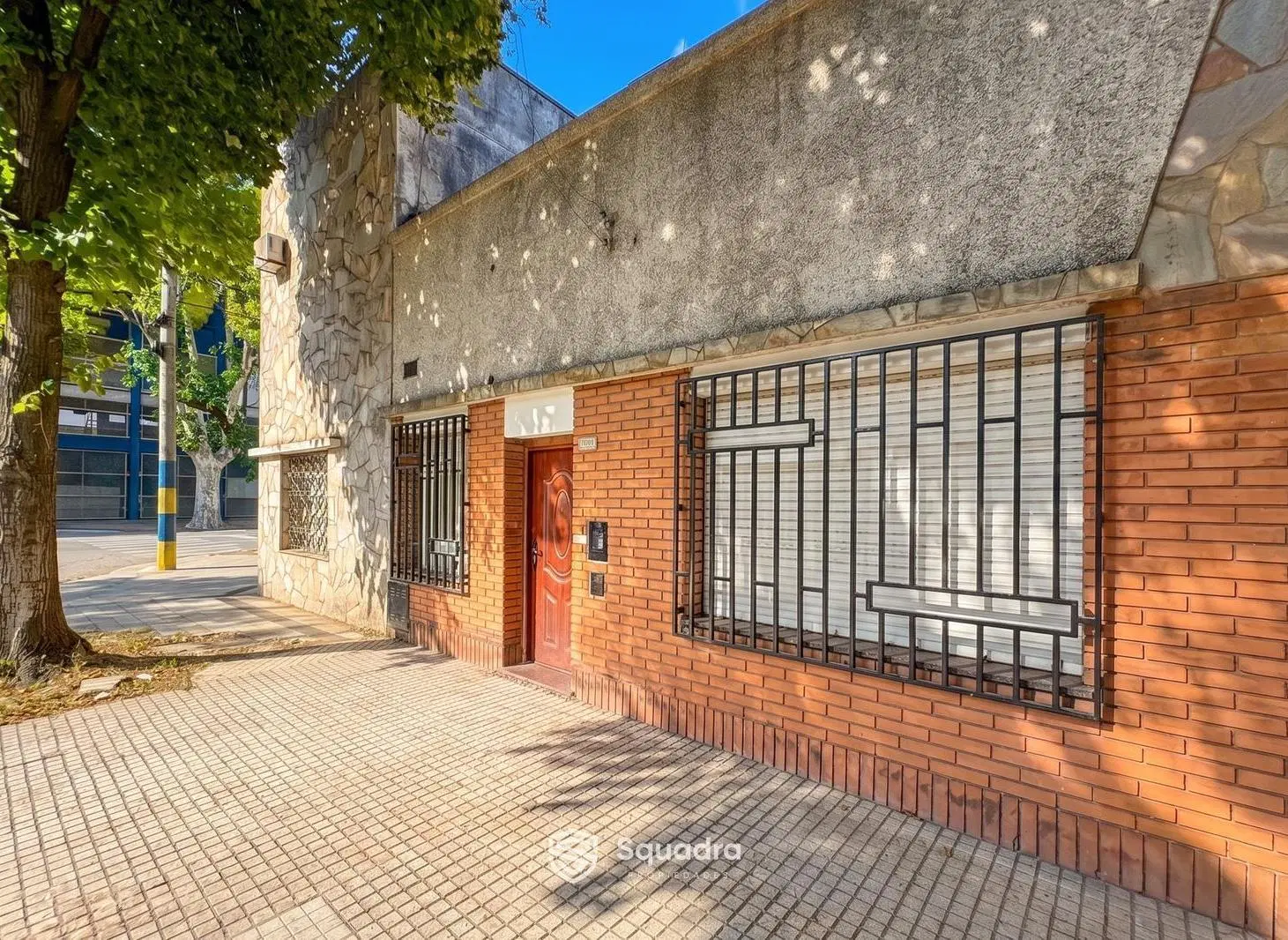 VENTA - CASA DE 1 DORMITORIO CON PATIO, ARROYITO. 4