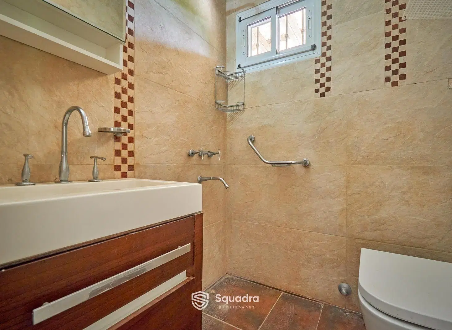 ALQUILER - Casa de dos dormitorios, galería, piscina - Garita 14, Funes. 8