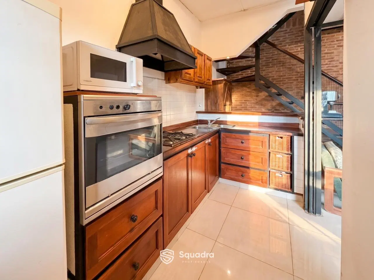 VENTA | PERMUTA - Casa de 2 dormitorios con cochera, jardín y piscina - Fisherton, Rosario. 2
