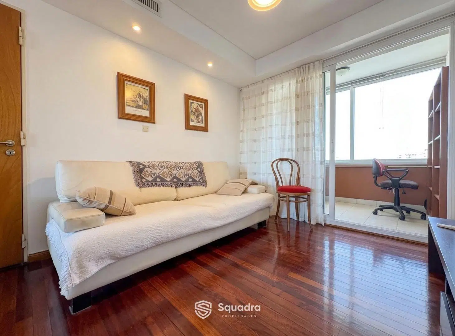 VENTA - Departamento 3 dormitorios, Piso 14 - Barrio Lourdes, Rosario. 2
