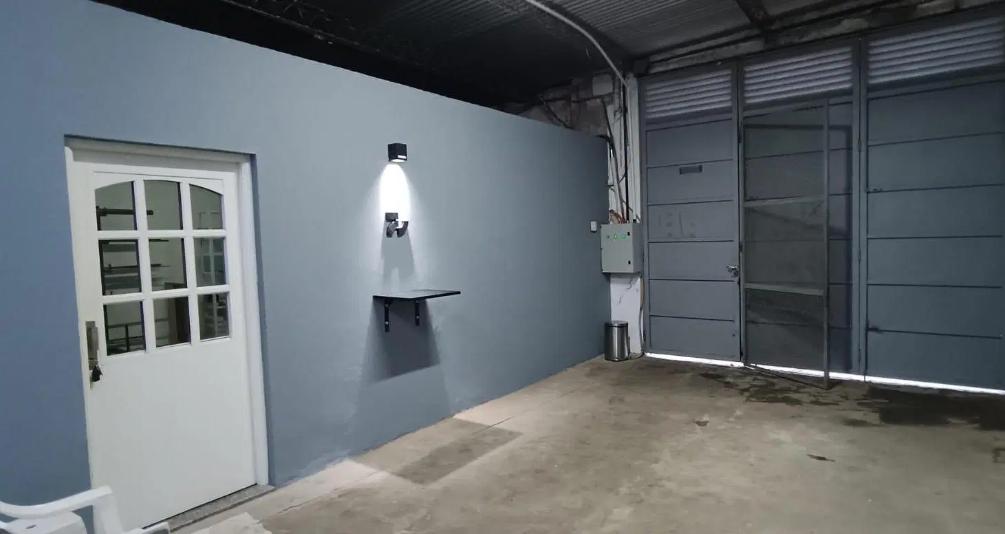 VENTA  - Galpón con oficina, de 200 m2 - La Tablada, Rosario. 5