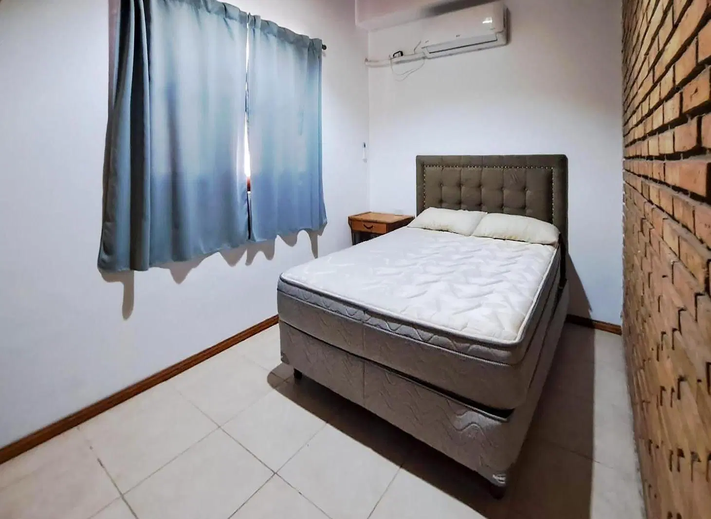 VENTA | PERMUTA - Casa de 2 dormitorios con galería y piscina - Roldán. 5