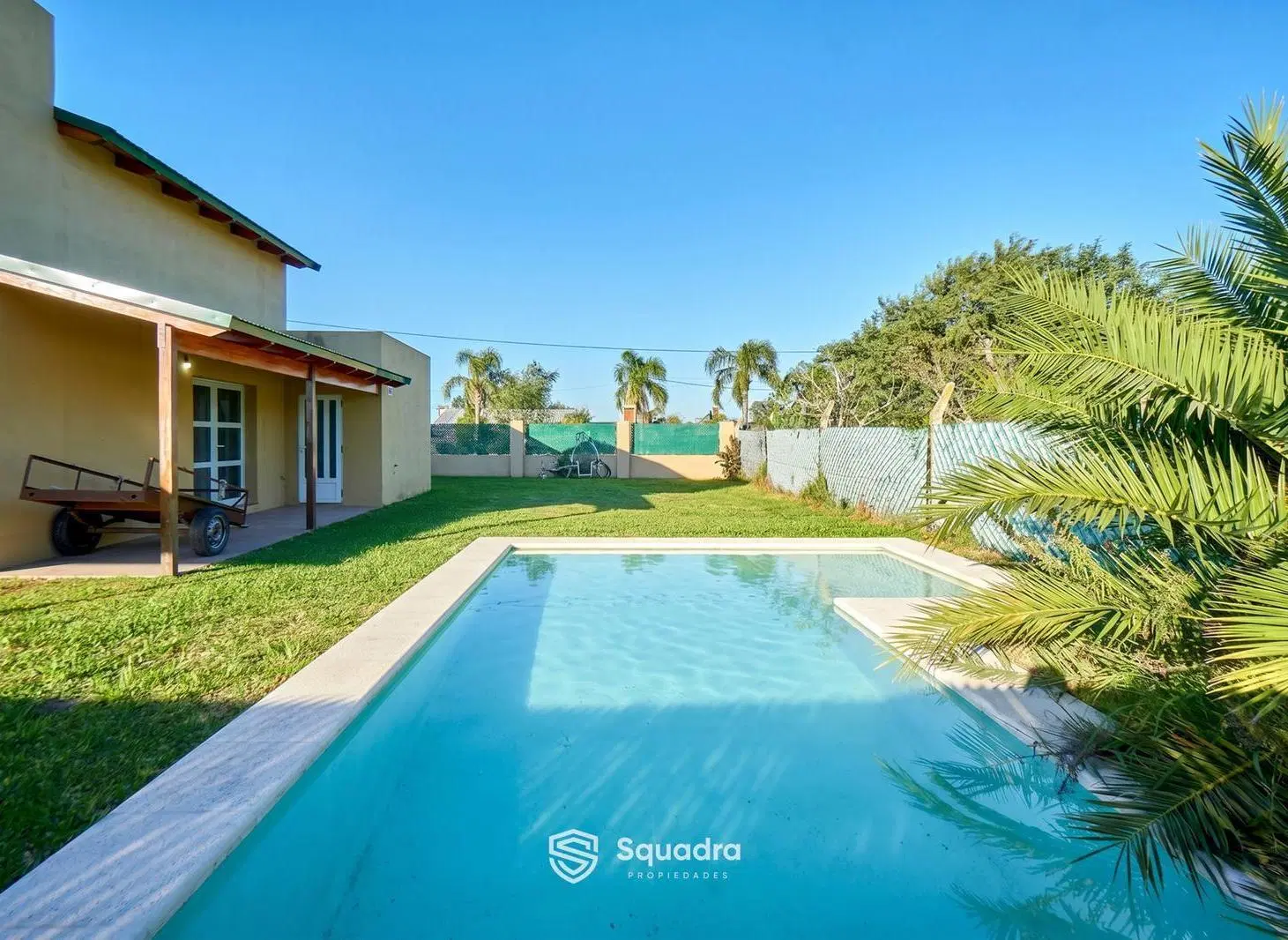 VENTA | PERMUTA - Casa 2 dormitorios, a estrenar con piscina, galería y parrillero - Funes City. 2