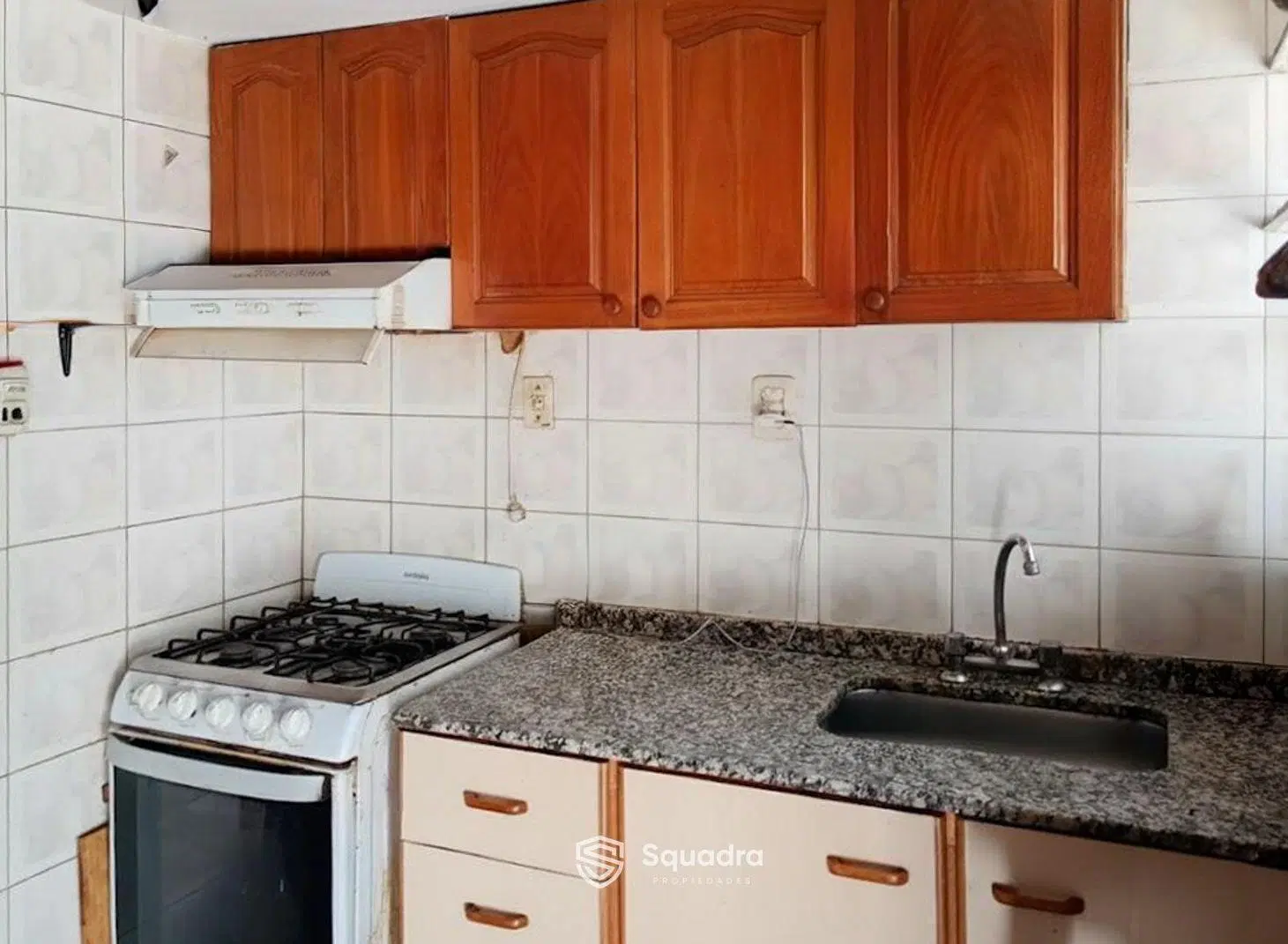 VENTA - PH 2 dormitorios, con patios y cochera - Barrio Roque Saenz Peña, Rosario. 3