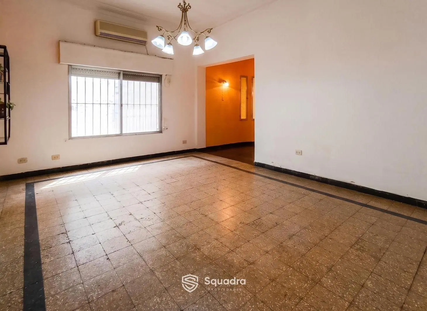 VENTA - Casa 2 Dormitorios, con cochera - Barrio Echesortu, Rosario. 8