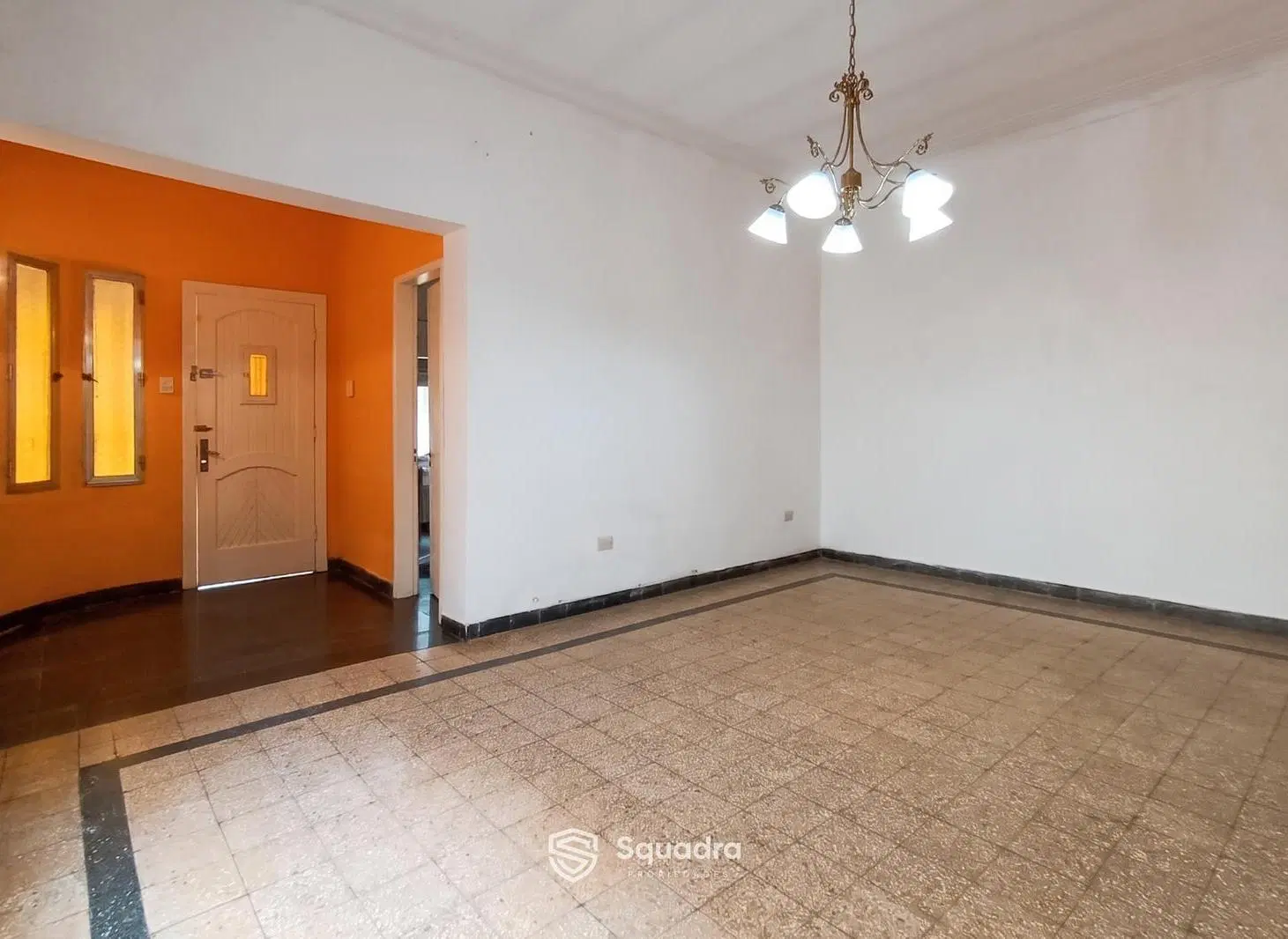 VENTA - Casa 2 Dormitorios, con cochera - Barrio Echesortu, Rosario. 1