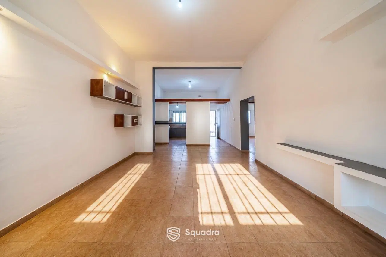 VENTA - Casa de 2 dormitorios, con patio y terraza - Bella Vista, Rosario - APTA CRÉDITO. 2