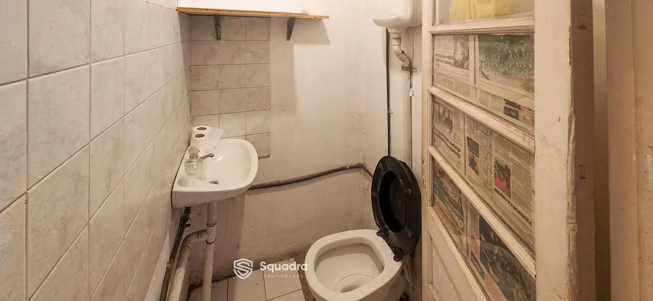 VENTA | PERMUTA - Casa 2 dormitorios con cochera y local comercial al frente - Alberdi, Rosario. 3