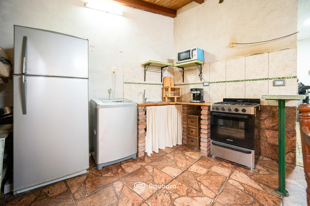 Foto de VENTA | PERMUTA - Casa de 2 dormitorios - Centro, San Lorenzo ., imagen 3