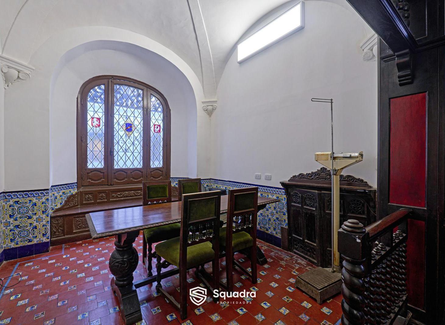 Foto de ALQUILER - Casa Patrimonial con 10 ambientes - Zona Centro, Rosario., imagen 3