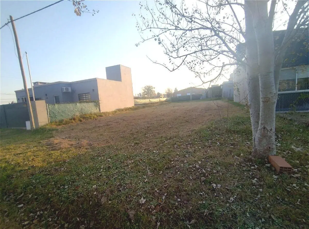 VENTA - Terreno de 360m2 en Tierra de Sueños III. Roldan. 1