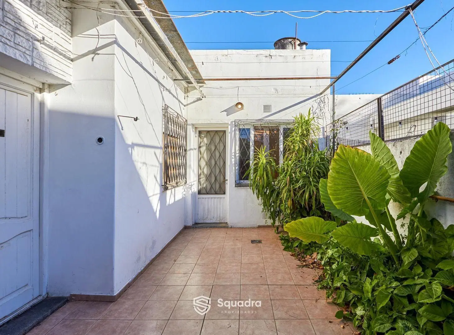 VENTA - Casa interna de 3 dormitorios con 2 patios - Barrio España y Hospitales, Rosario. 2