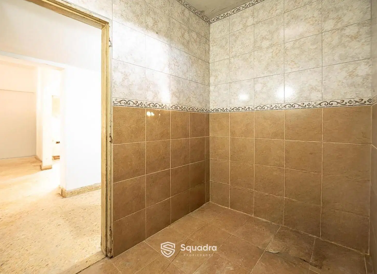 VENTA | PERMUTA - Casa de 2 dormitorios con cochera y patio verde - Fisherton. APTO CRÉDITO. 1