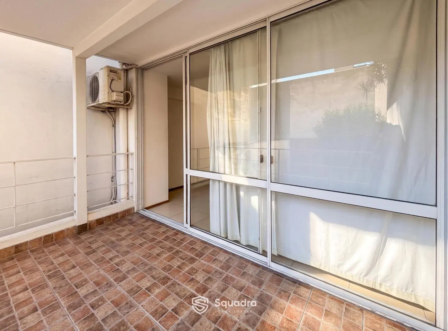 VENTA - Departamento monoambiente divisible con balcón-terraza. Martin, Rosario. 4