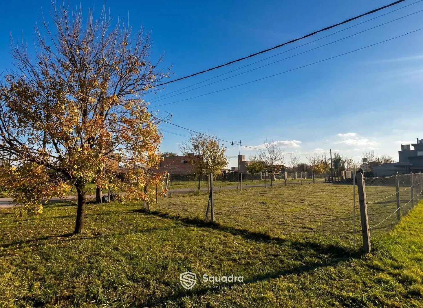 VENTA | PERMUTA - Terreno en esquina - Barrio Las Tardes Roldan. 3