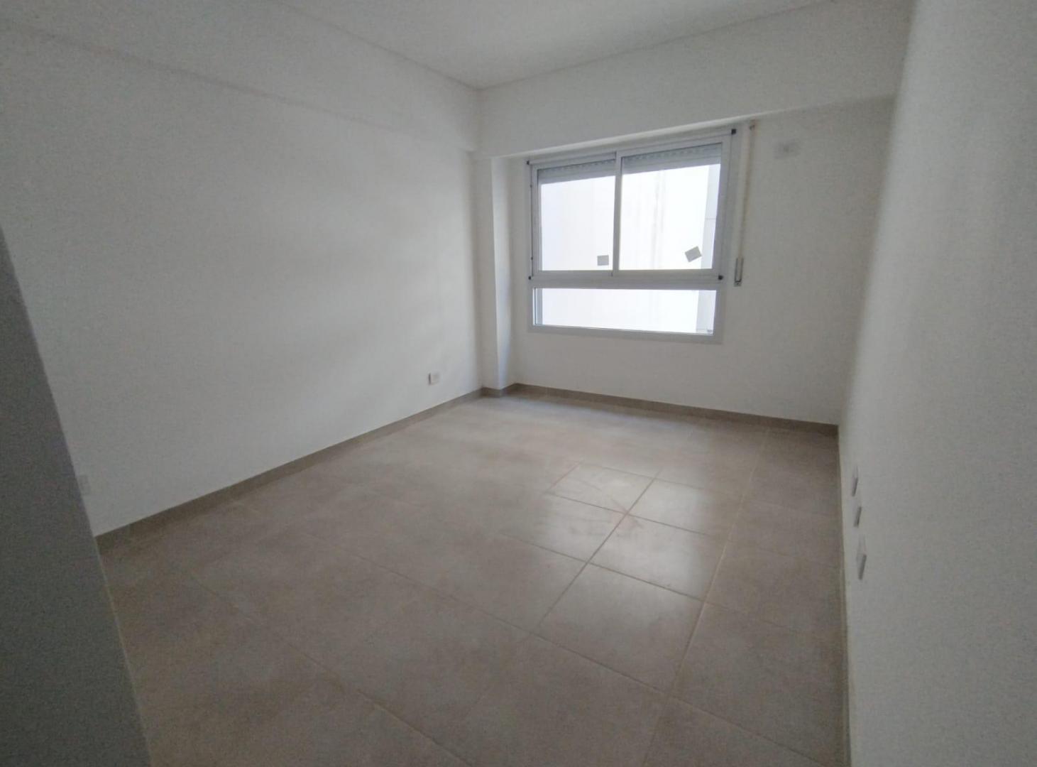 Foto de ALQUILER - Departamento de 3 dormitorios. Centro, Rosario., imagen 3