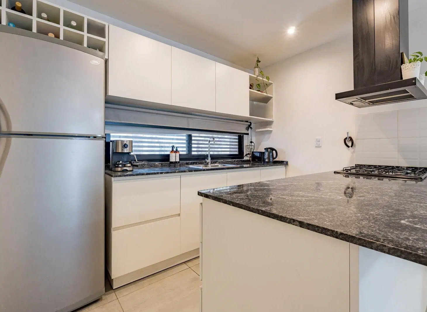 VENTA | PERMUTA - Casa 3 dormitorios y comodín, piscina y quincho - Echesortu, Rosario. 4
