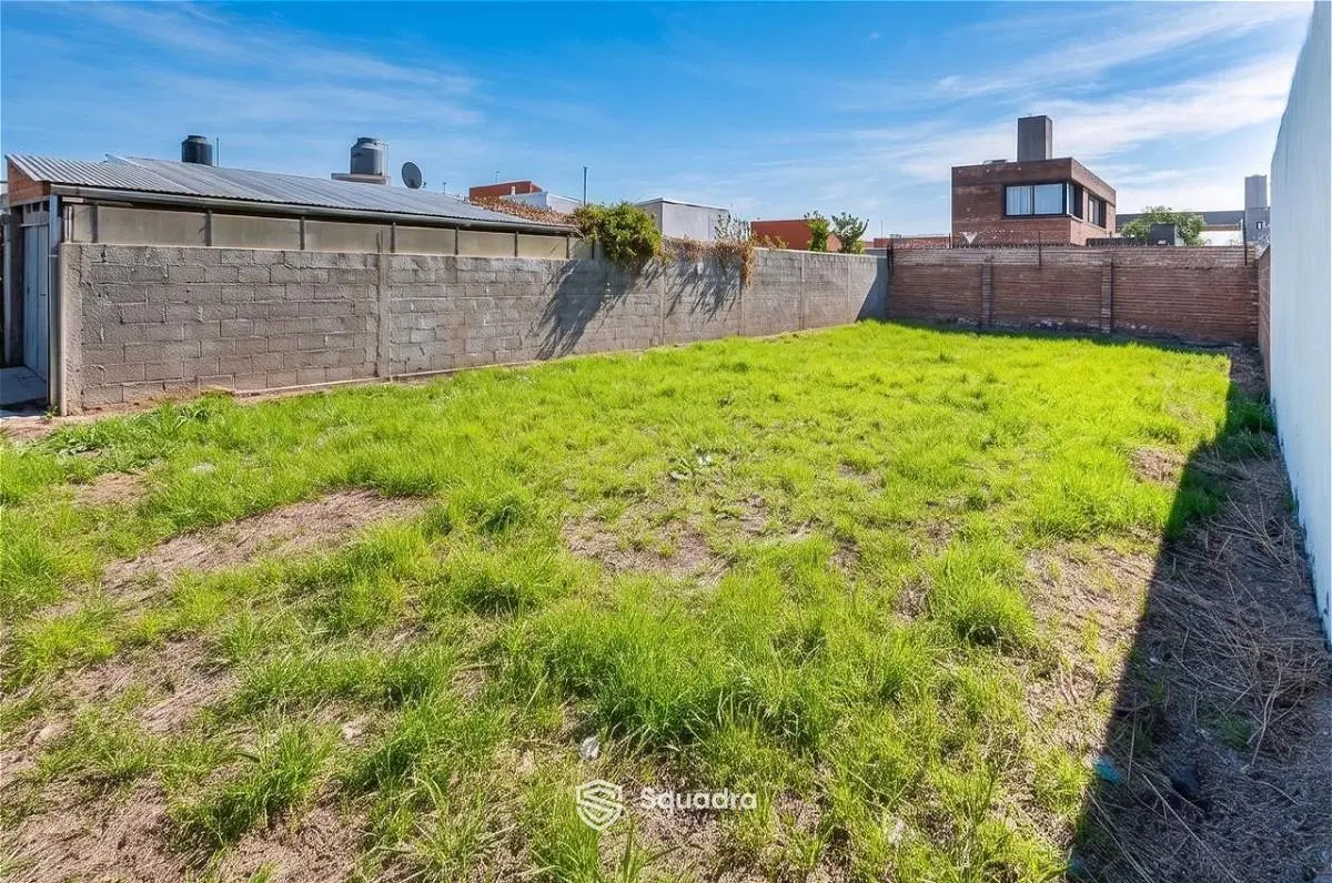 VENTA - Terreno en barrio abierto Los Lapacho - Pérez. 2