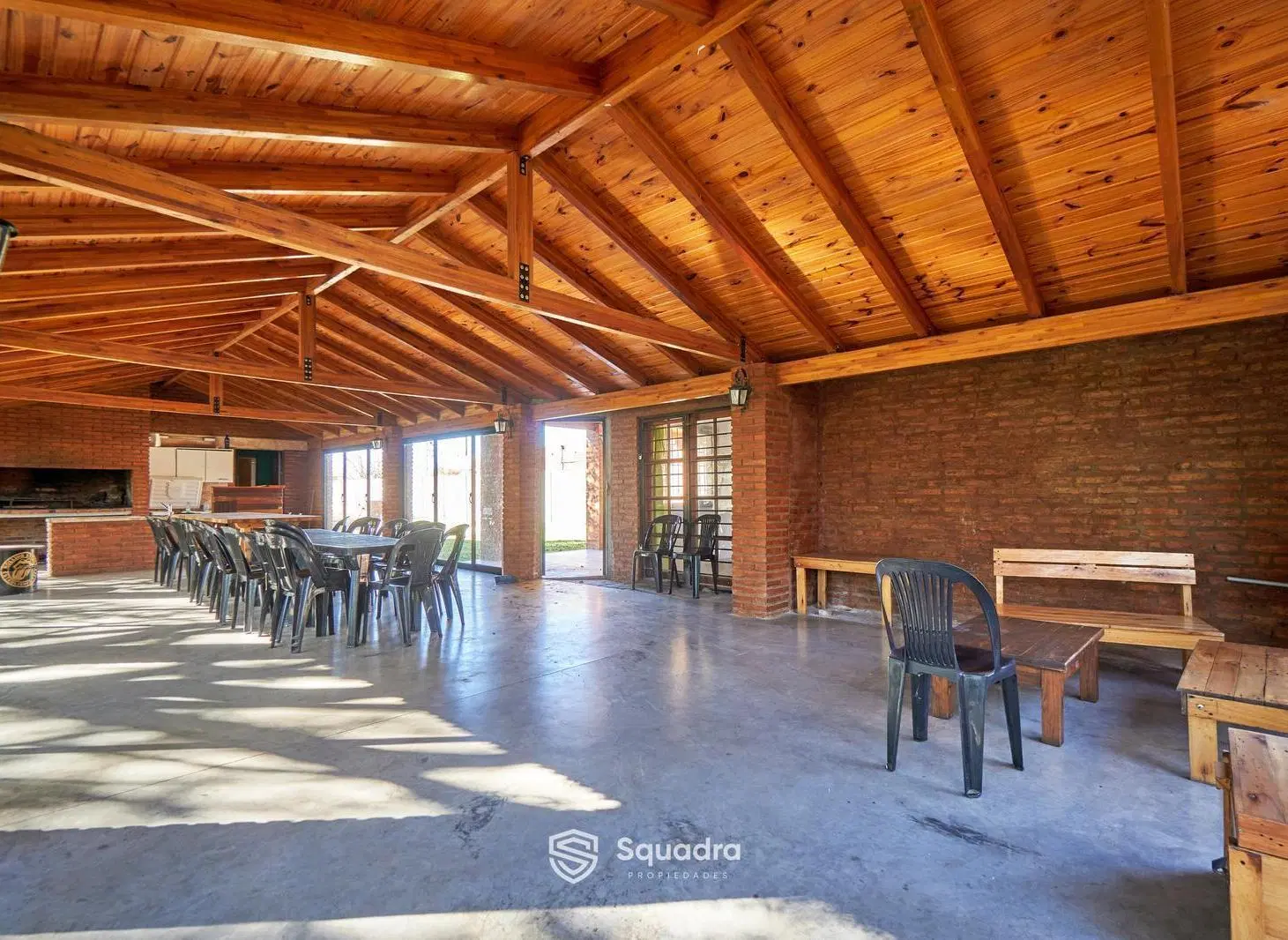 VENTA - Casa 2 dormitorios con piscina, quincho y parrilla - Funes, Santa Fe. 5