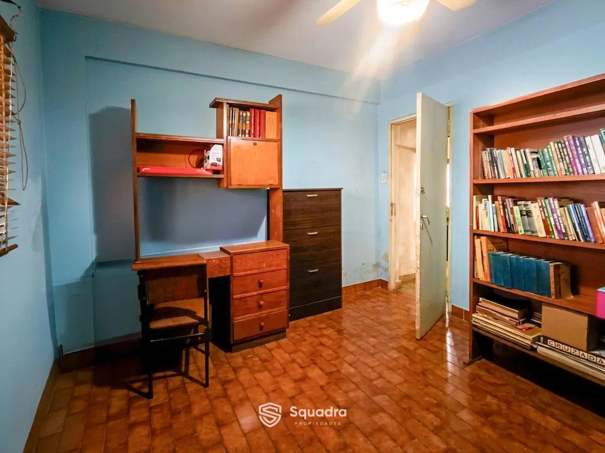 VENTA | PERMUTA - Casa de pasillo en PH de 2 dormitorios - Tiro Suizo, Rosario. 2