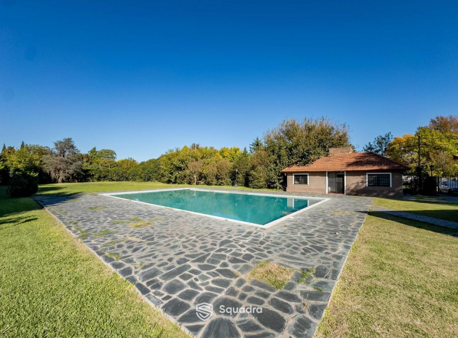 VENTA | PERMUTA - Terreno de 4.850 m² a un cuadra de la ruta 9 - Garita 13, Funes.