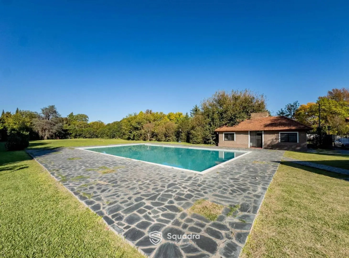 VENTA | PERMUTA - Terreno de 4.850 m² a un cuadra de la ruta 9 - Garita 13, Funes. 1