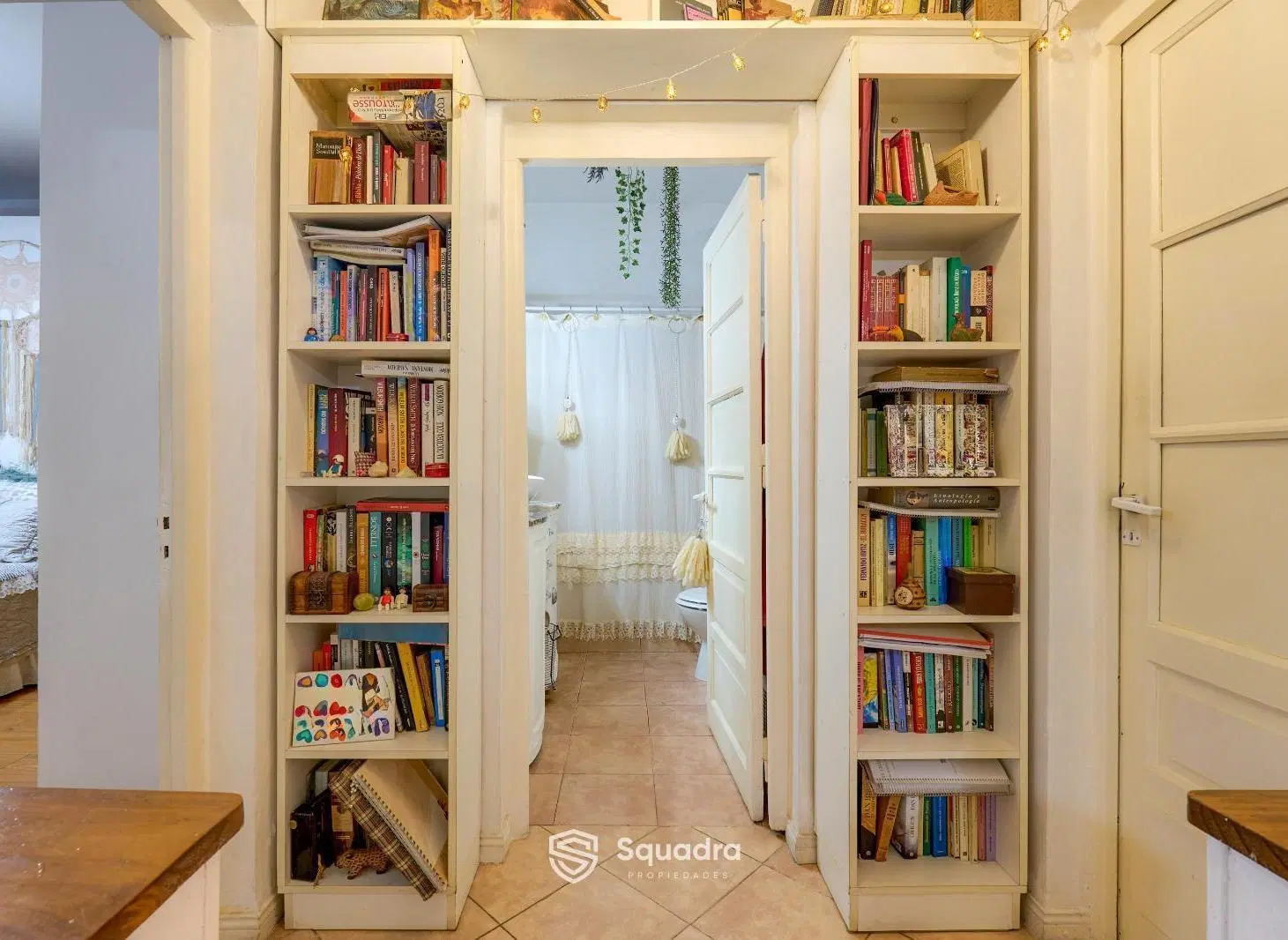 VENTA - Casa 2 dormitorios reciclada, con cochera y jardín - Ludueña, Rosario. 5