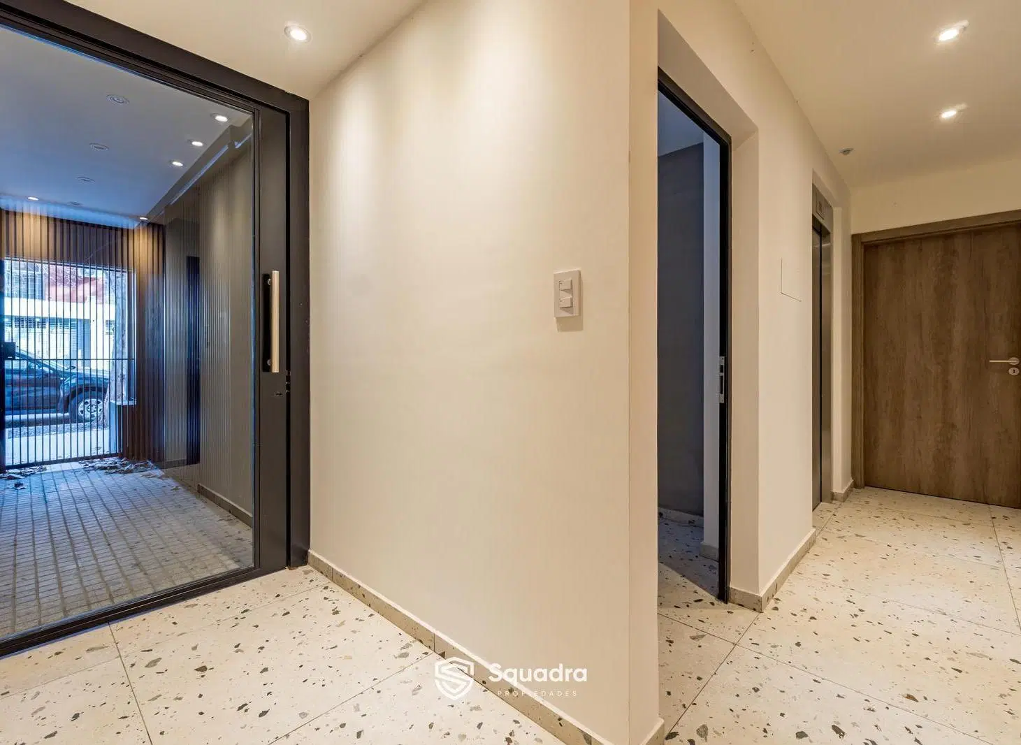 VENTA | PERMUTA - Departamento 2 Dormitorios con balcón - Barrio Echesortu, Rosario. 2