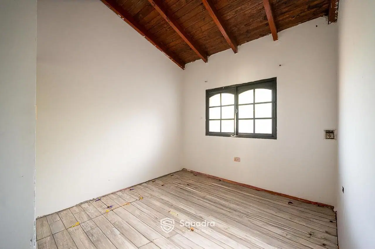 VENTA | PERMUTA - Casa de 3 dormitorios con gran patio verde - Soldini. APTO CRÉDITO. 5