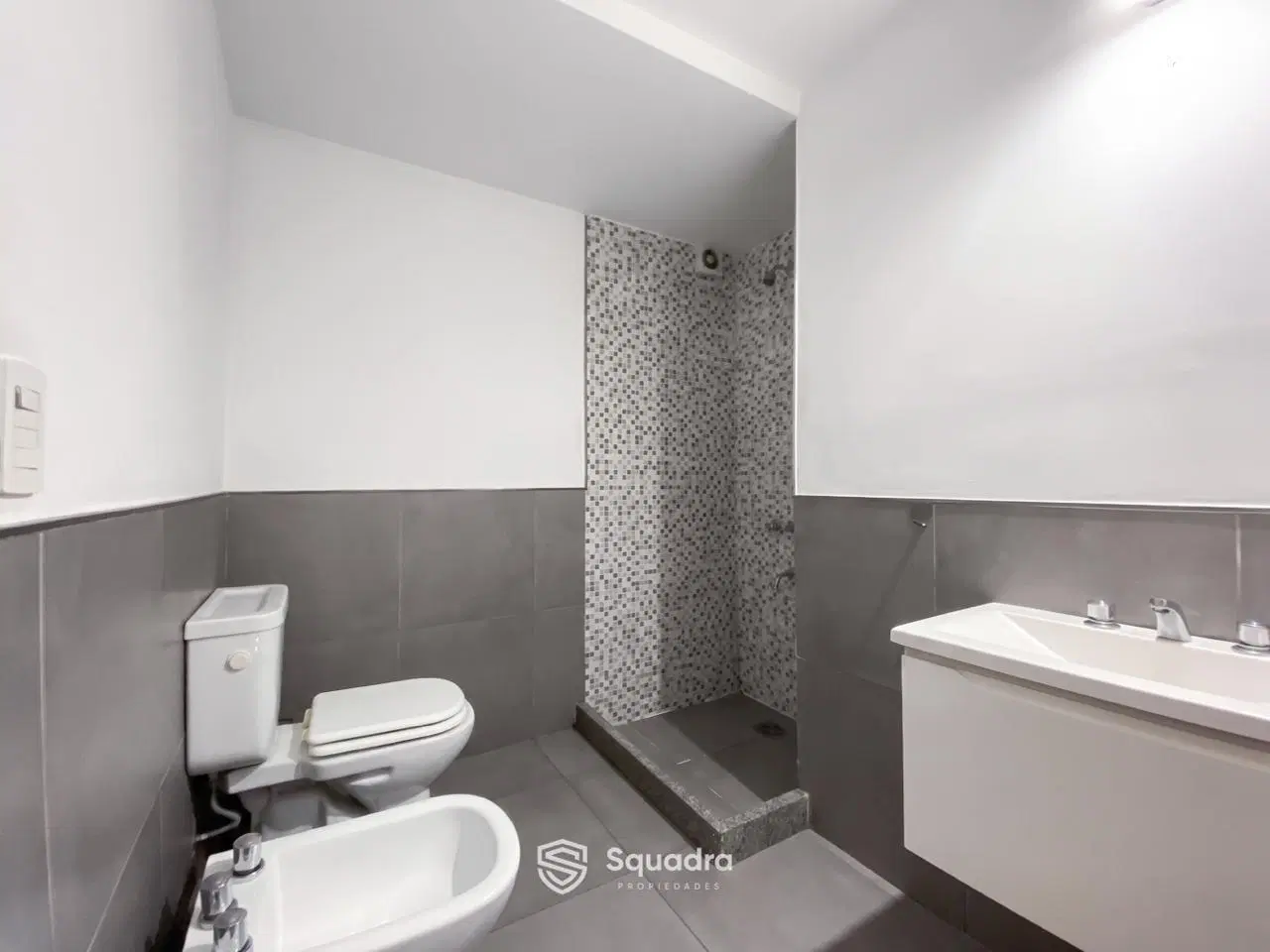 VENTA - Departamento monoambiente con balcón al frente - Lourdes, Rosario. 8
