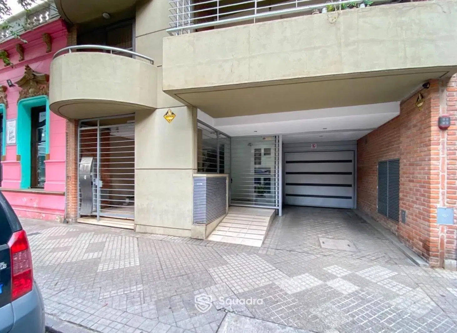 VENTA - Departamento 2 Dormitorios, balcón aterrazado y cochera doble - Zona Centro, Rosario. 2