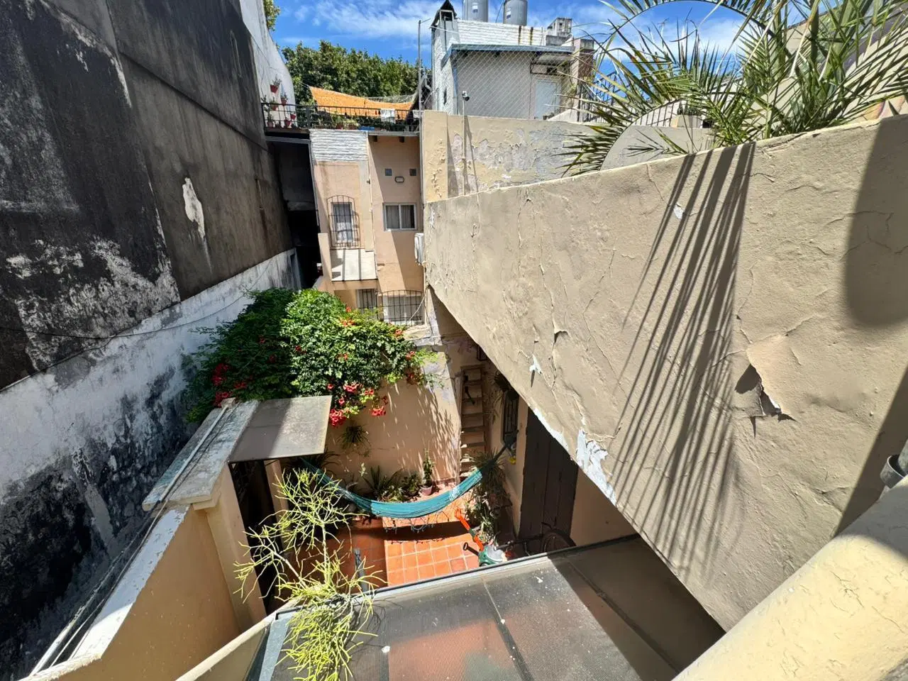 VENTA - Casa de pasillo en PH con patio parrillero, y piscina - Barrio Pichincha, Rosario. 2
