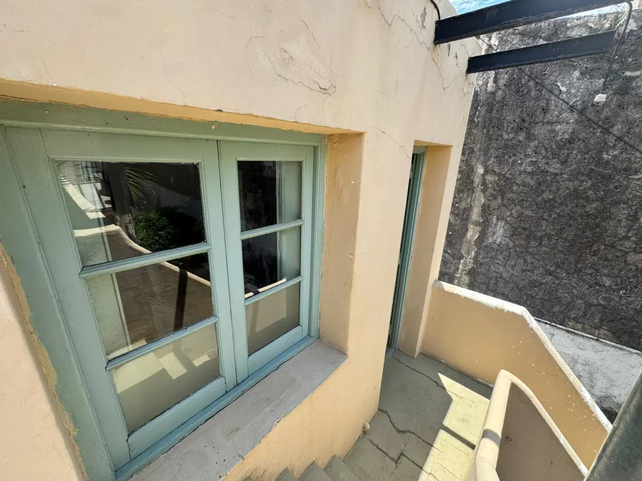 VENTA - Casa de pasillo en PH con patio parrillero, y piscina - Barrio Pichincha, Rosario. 1
