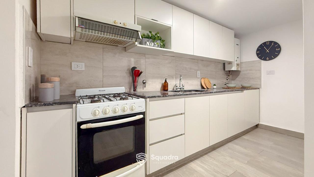 Foto de VENTA | PERMUTA - Departamento de 3 dormitorios, patio y cochera, imagen 3