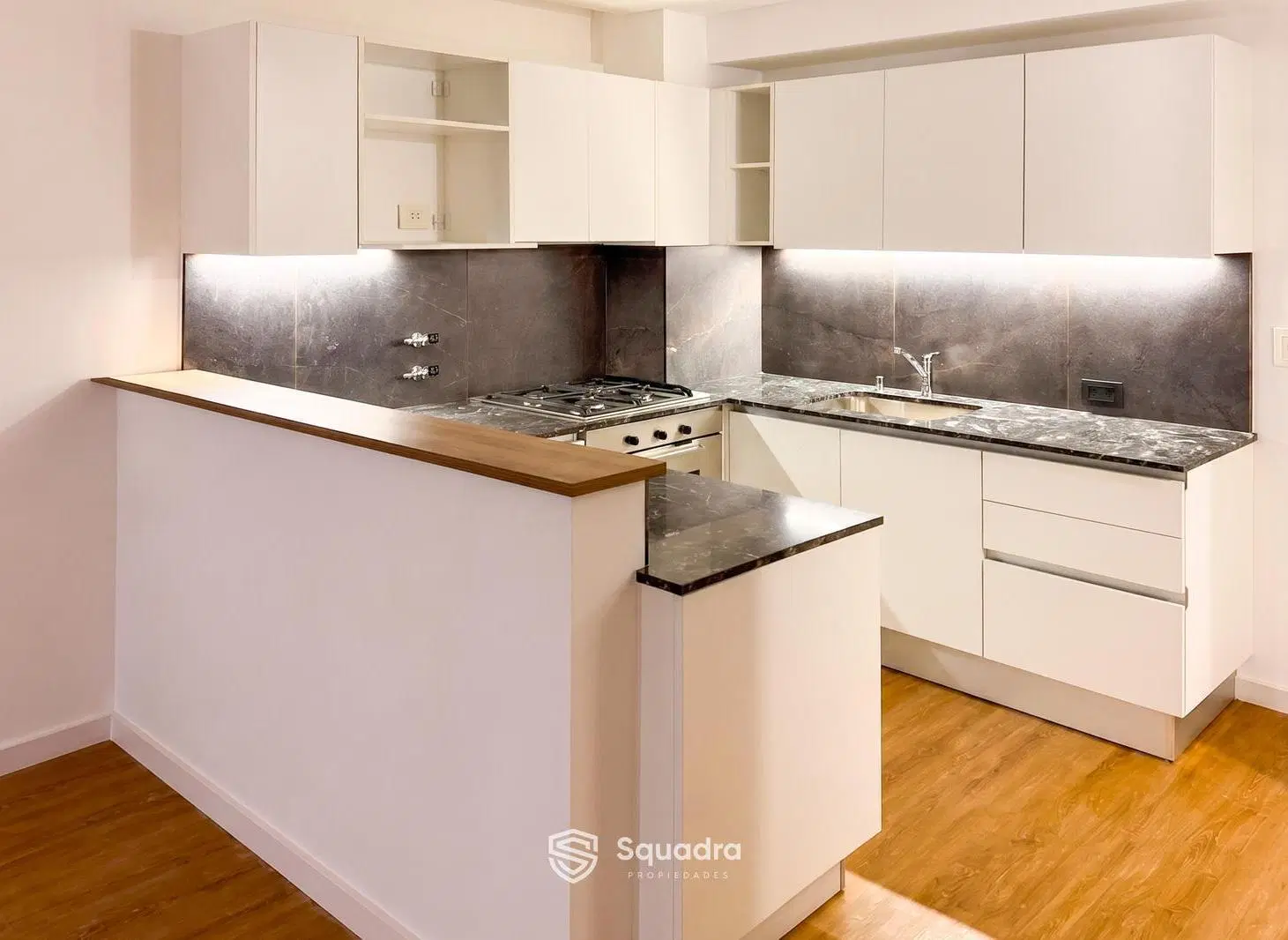 VENTA - Departamento 1 Dormitorio y amenities - Lourdes, Rosario 8