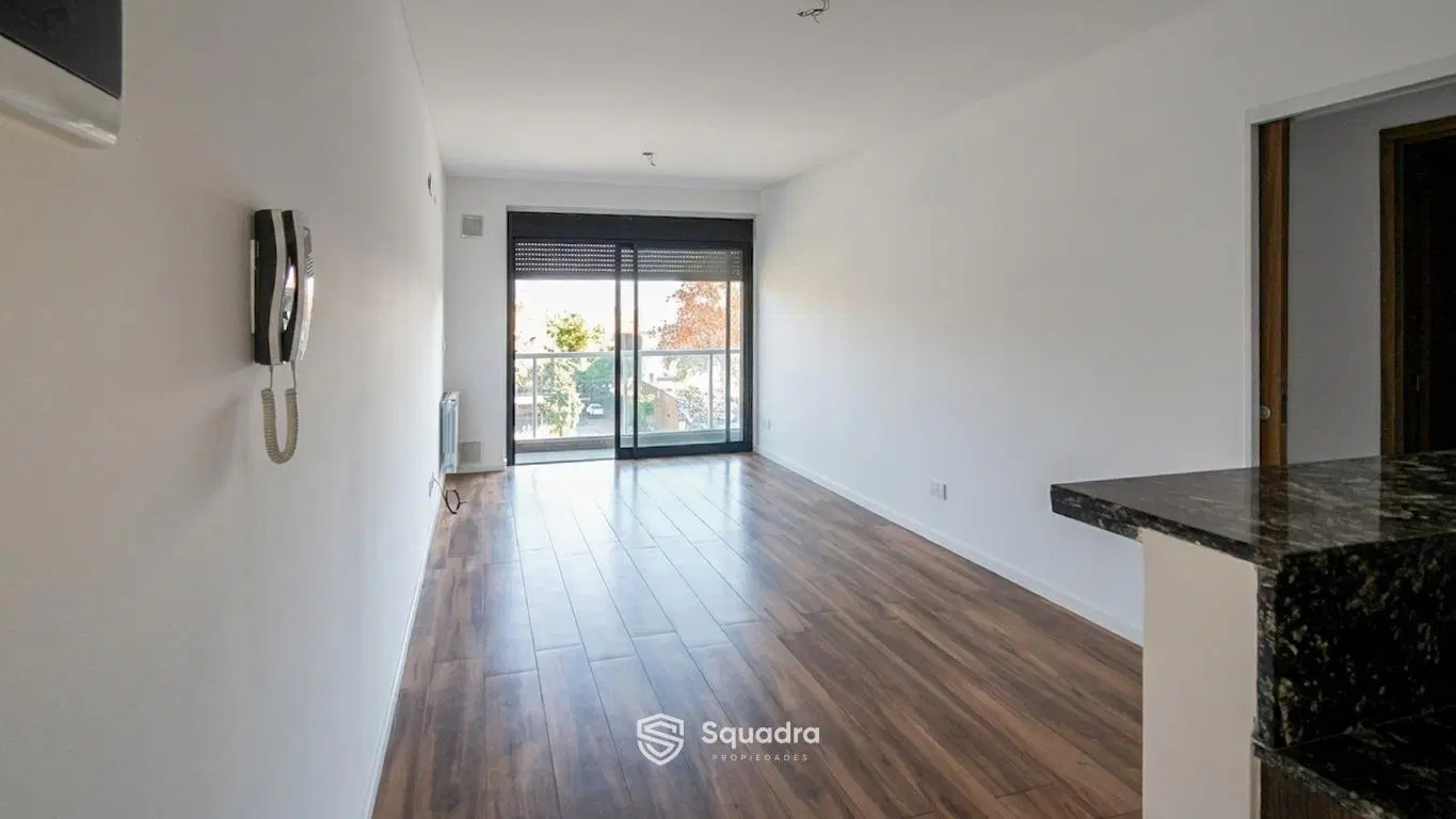VENTA - Departamento 1 dormitorio con cochera - Condominio Alta Florida, Rosario. 2