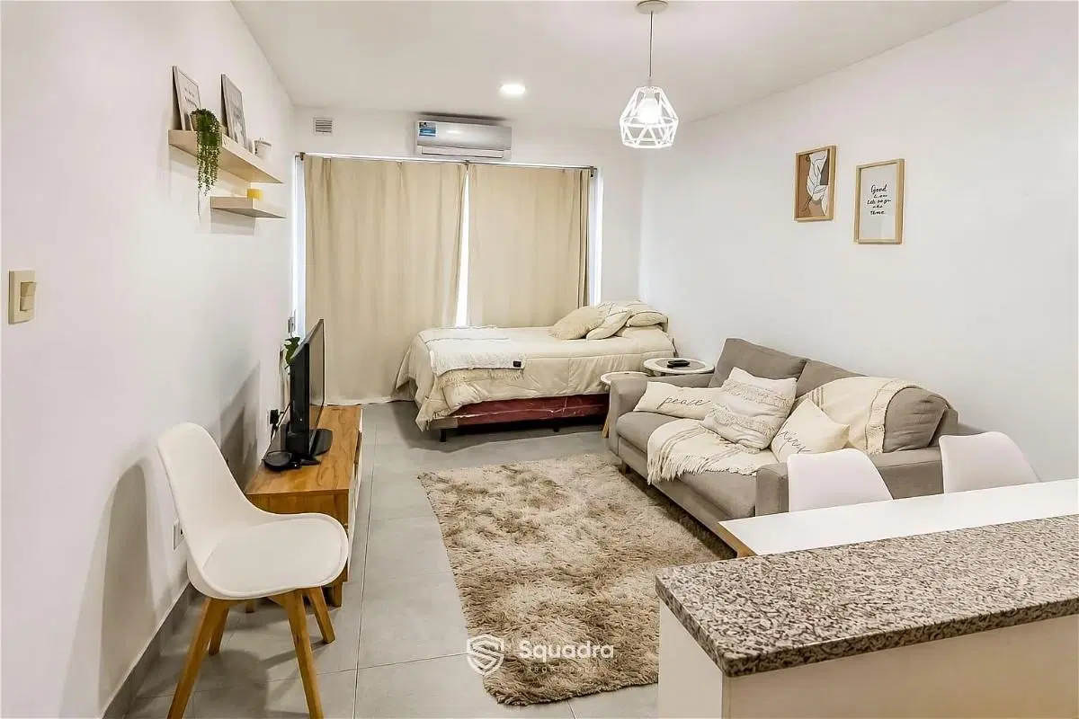 VENTA | PERMUTA - Departamento monoambiente con balcón - Martin, Rosario. 4