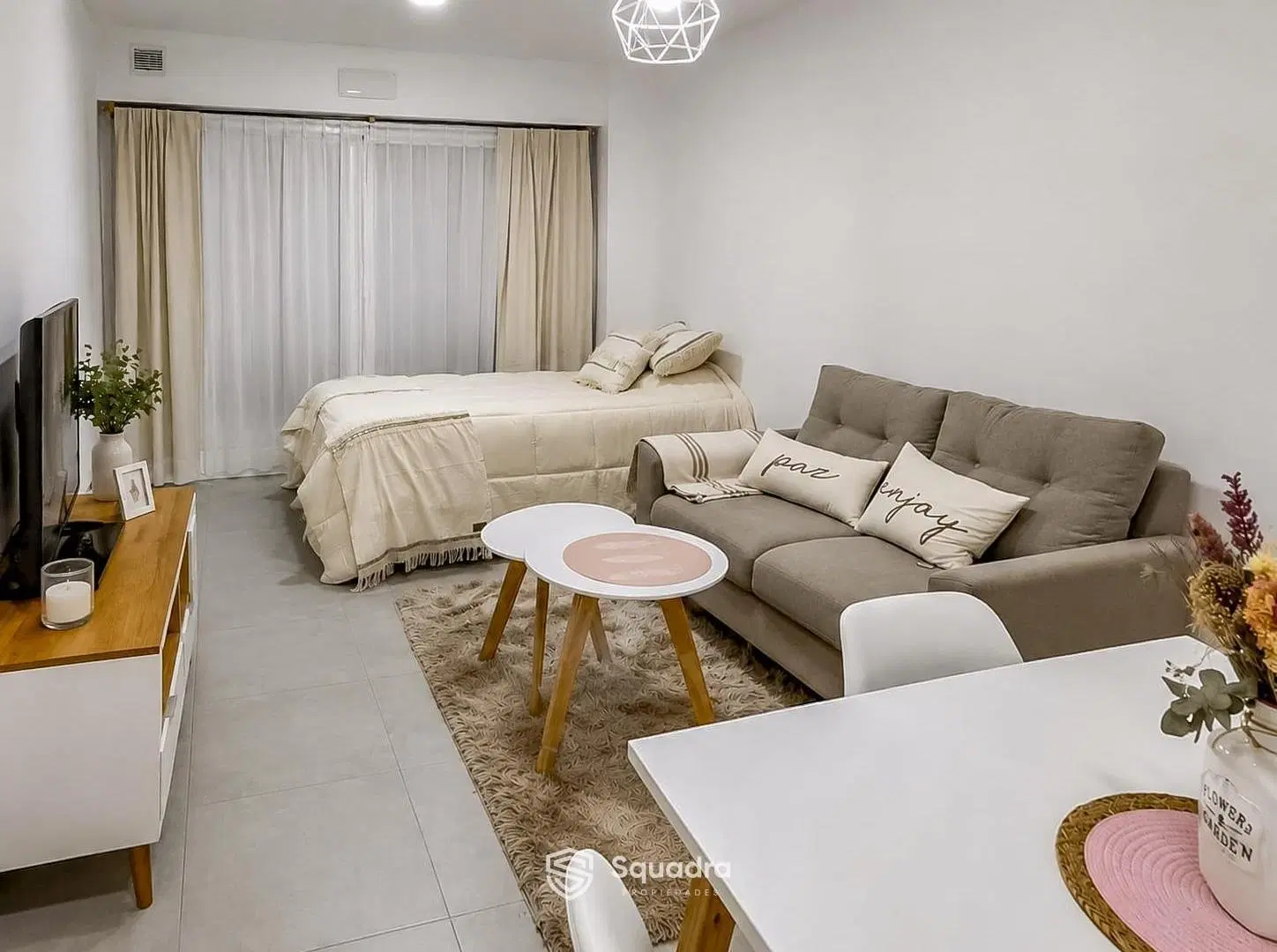 VENTA | PERMUTA - Departamento monoambiente con balcón - Martin, Rosario. 2