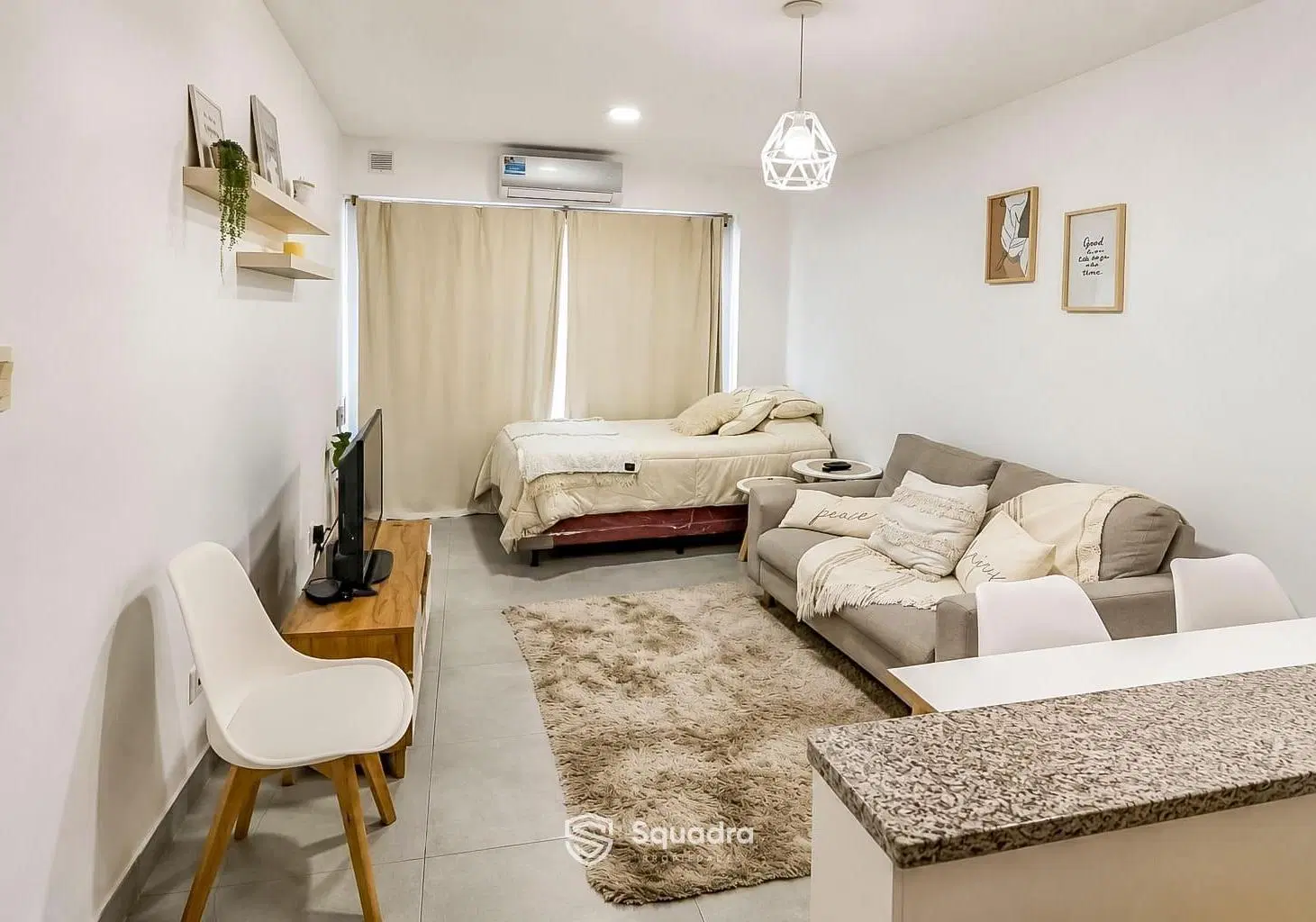 VENTA | PERMUTA - Departamento monoambiente con balcón - Martin, Rosario. 5