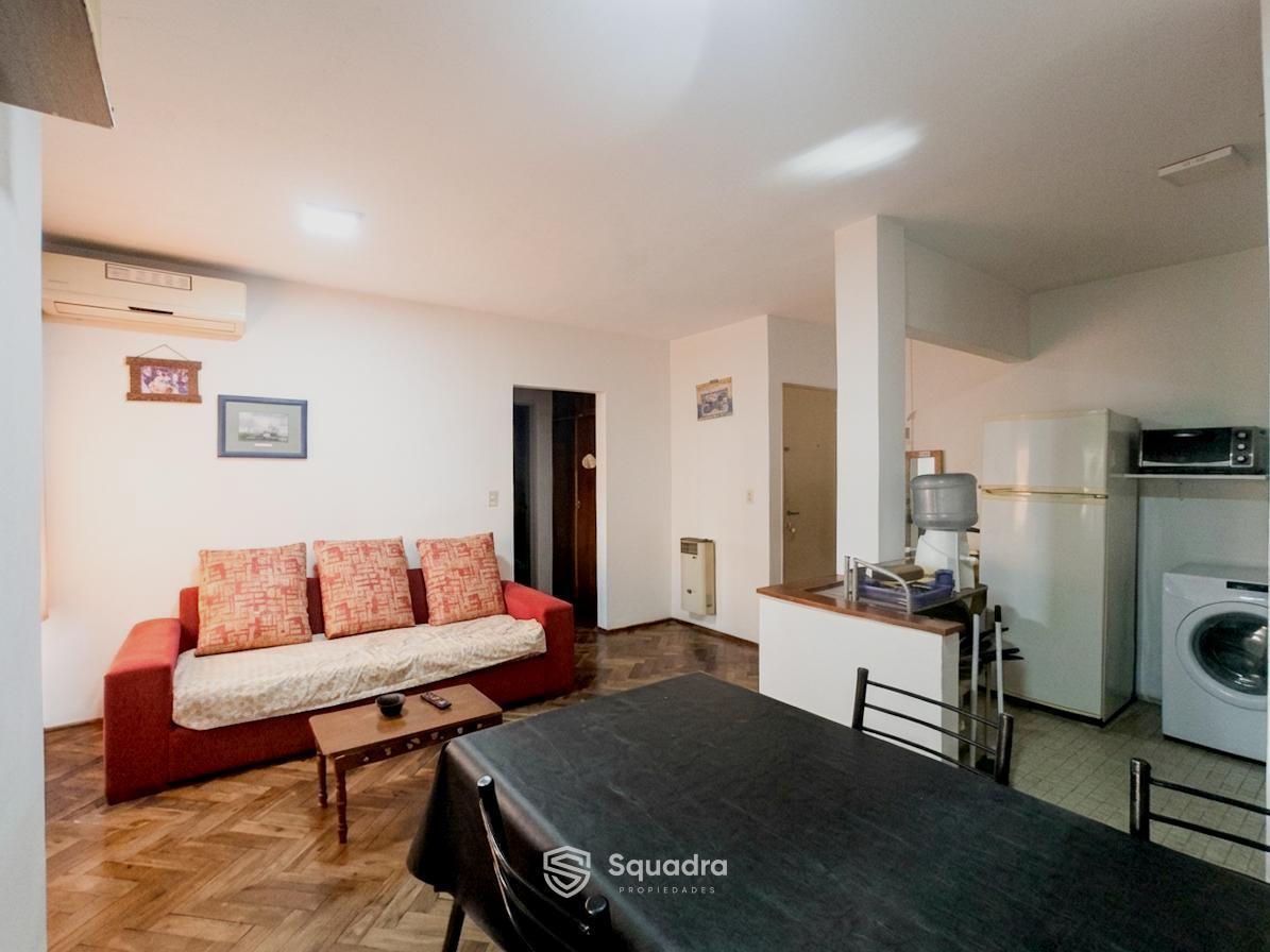 Foto de VENTA | PERMUTA - Departamento de 1 dormitorios con balcón, imagen 3